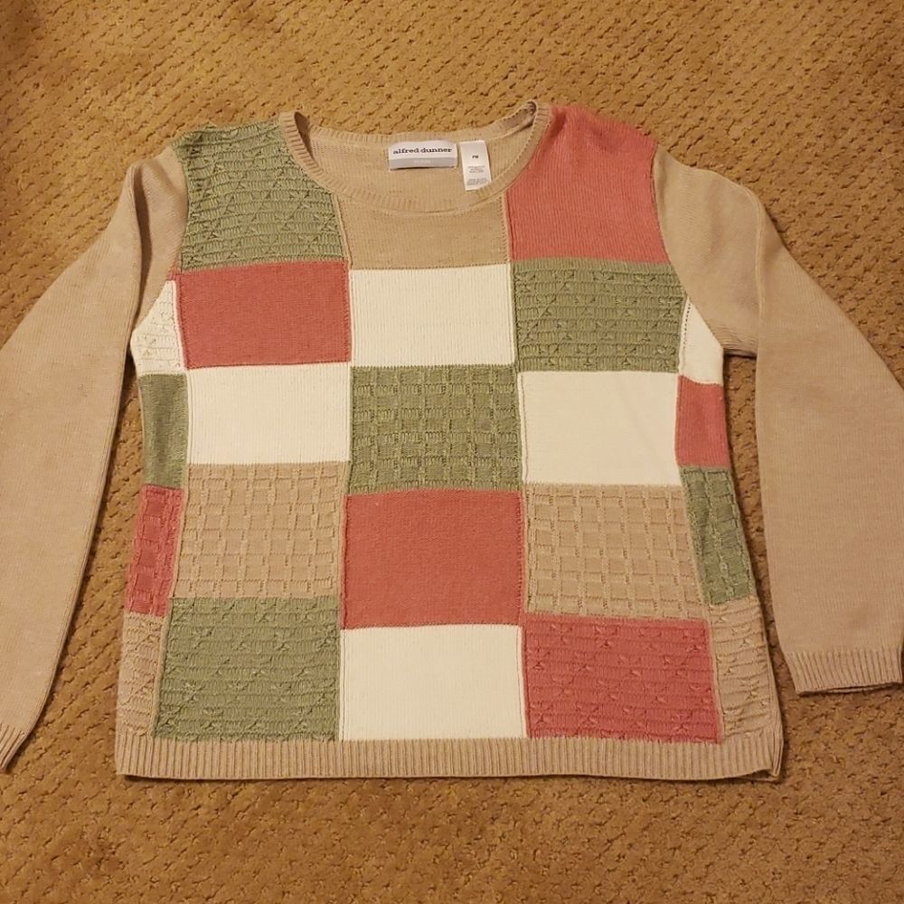 Alfred dunner patch, Vintege sweater size medium